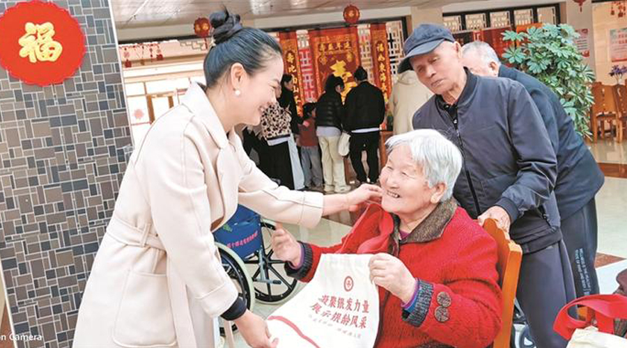 “銀齡無憂”保障網如何織牢？——2025年兵團“敬老月”活動觀察